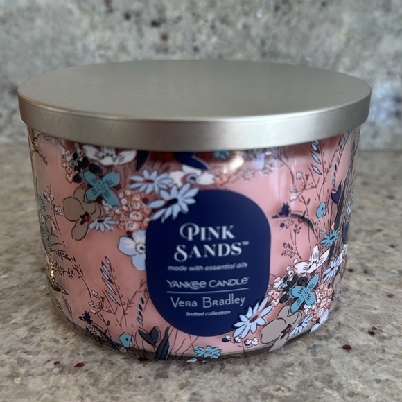 🌸Yankee Candle 🌸Pink Sands🌸Vera Bradley Limited Collection - Picture 3 of 4